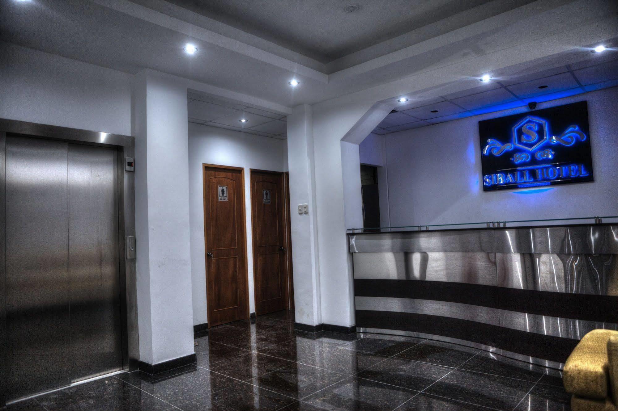 Siball Hotel Abancay Esterno foto